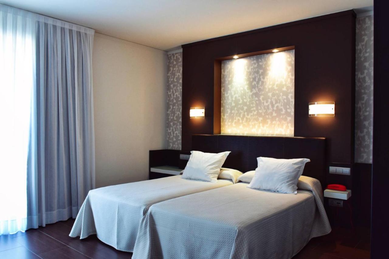 Hotel Alda Carril Вильягарсия-де-Ароса Экстерьер фото