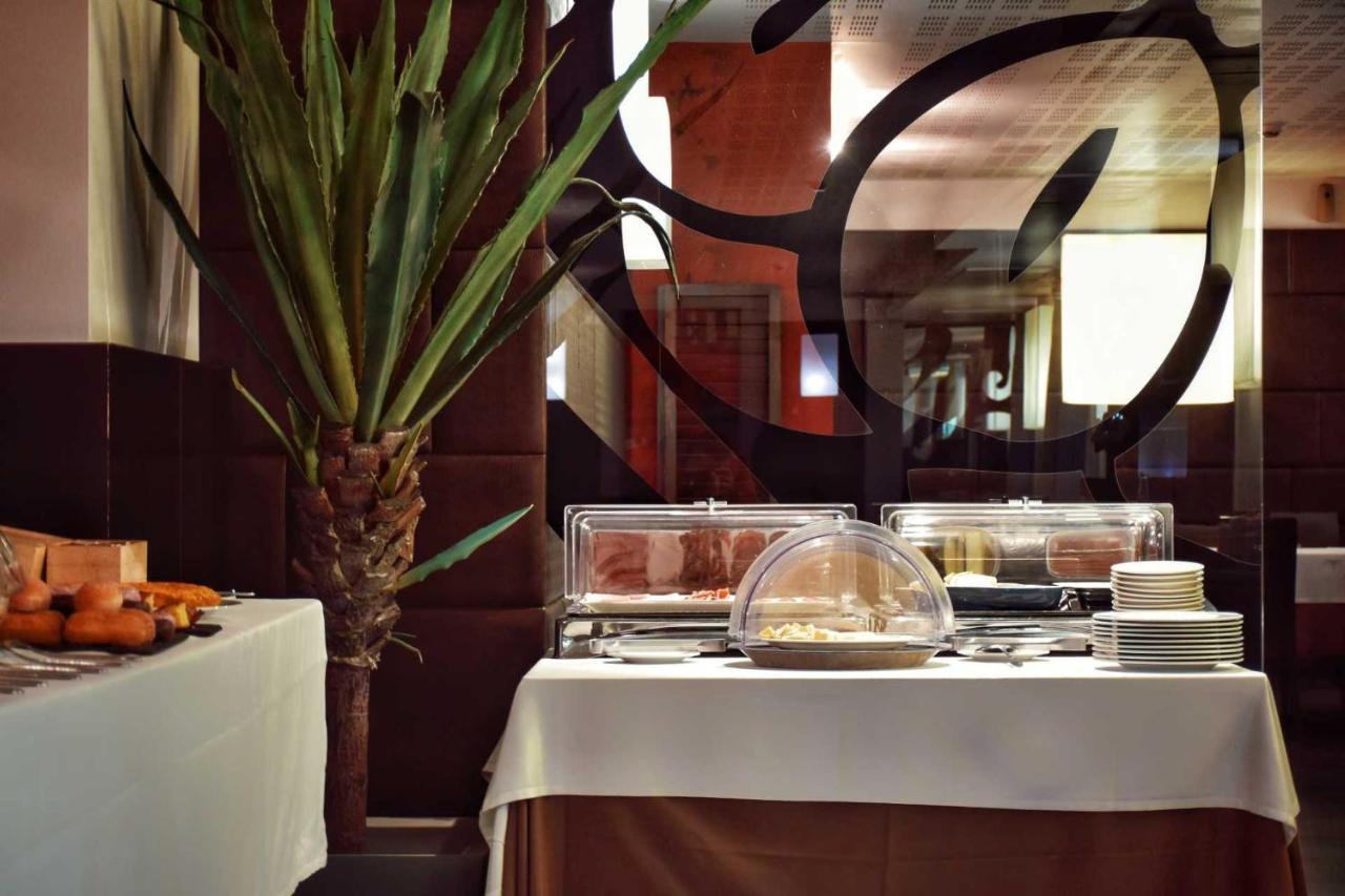Hotel Alda Carril Вильягарсия-де-Ароса Экстерьер фото